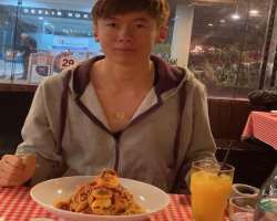 Timstar (Instagram Star) eating non vegetarian food